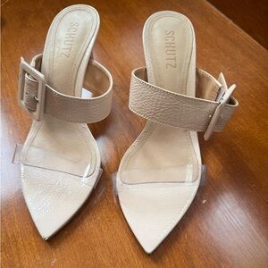 Schutz Sz 6 heeled slip on sandals. Love the pointed toe.